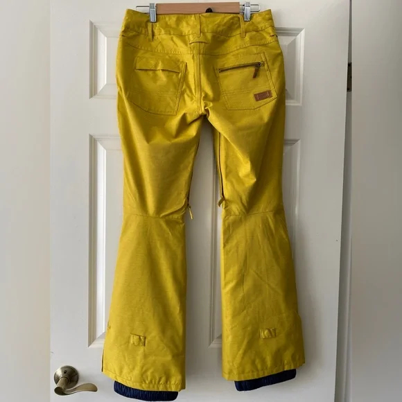 Roxy DryFlight Snow Pants - Picture 2 of 5